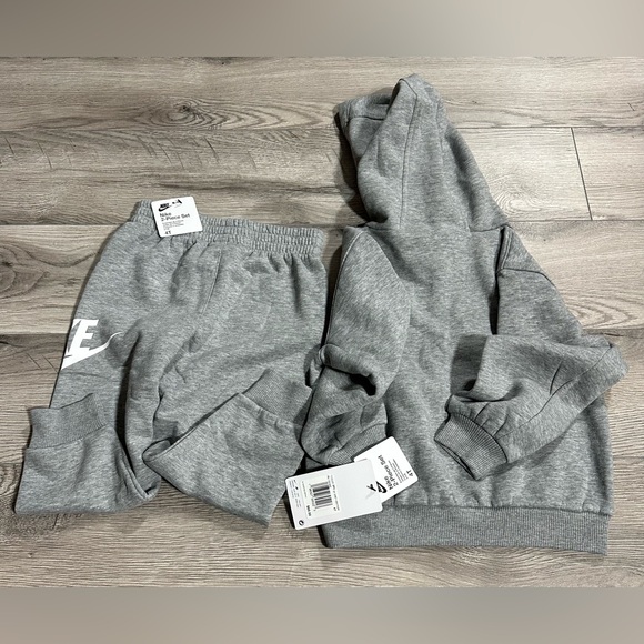 Unisex Nike Toddler 4T Club Fleece Pullover Hoodie and Pants, 2-Piece Set  NWT - Picture 6 of 12
